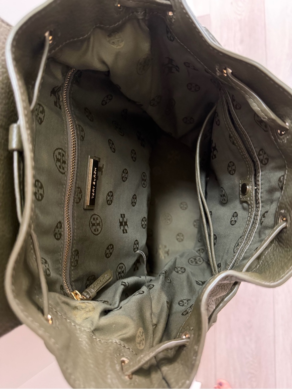 Tory Burch backpack - Picture 3 of 7